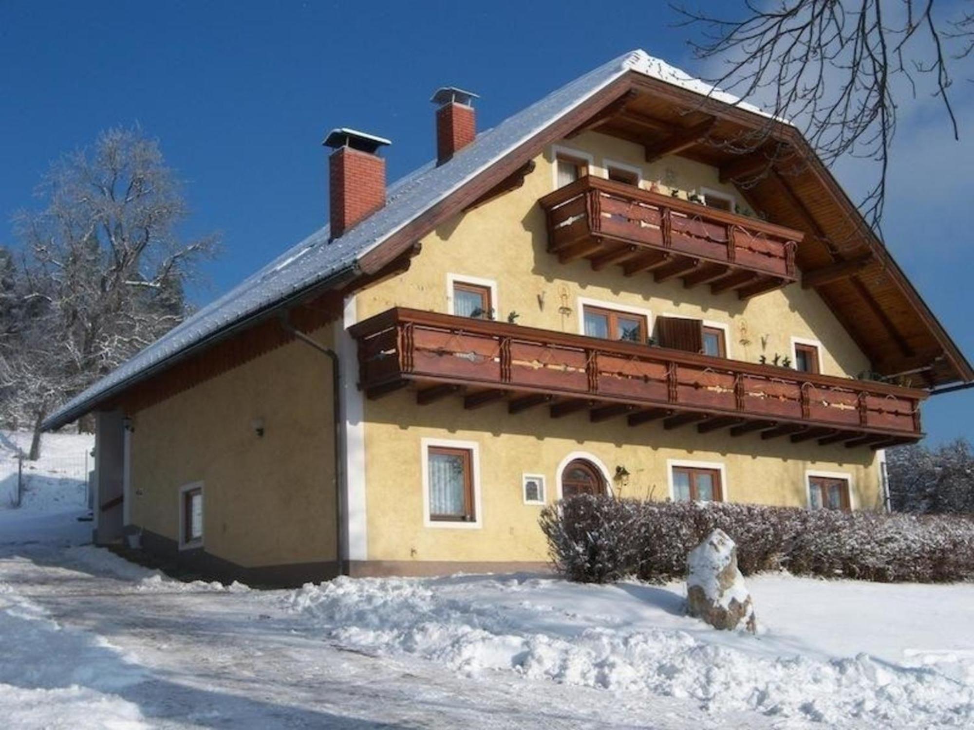 Ferienwohnung Typ 3 Im Haus Huber In Bleiburg Exterior foto